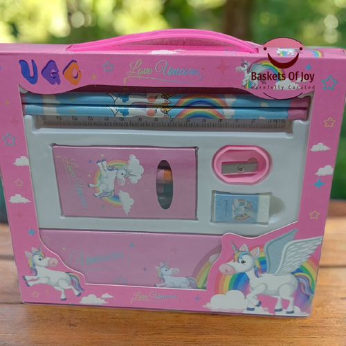 Unicorn stationery set with crayons for kids